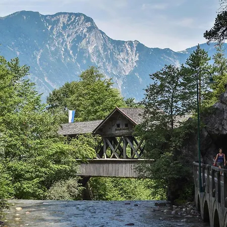 Loge Zur Wilden Au * Niederau